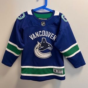 Kids Canucks jersey size 4-7